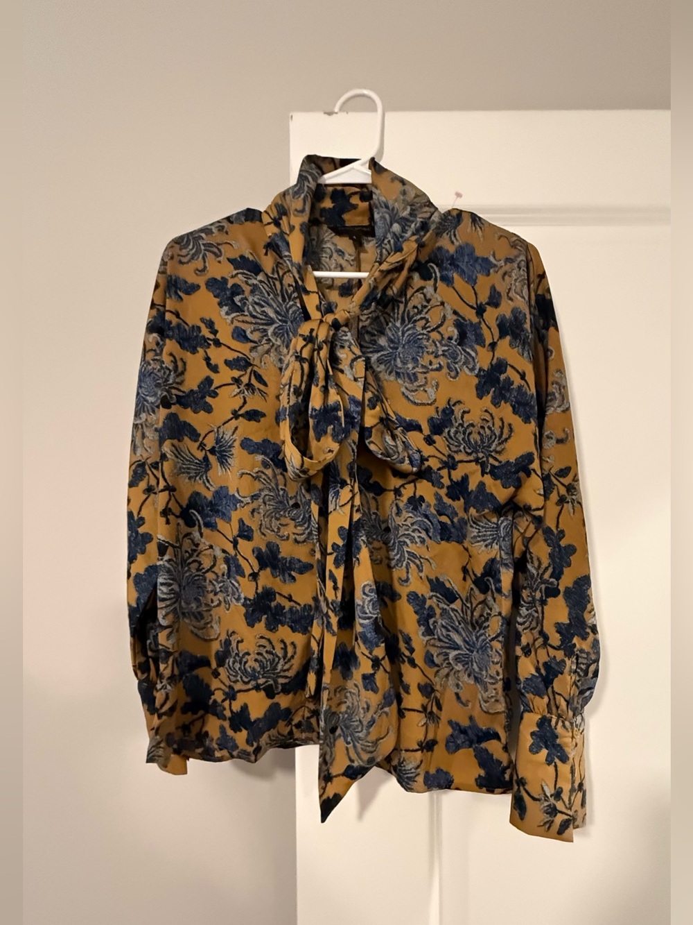 BANANA REPUBLIC Tie Bow Neck Blouse Mustard Floral Long Sleeve Shirt Sz S❤️ - Picture 4 of 9